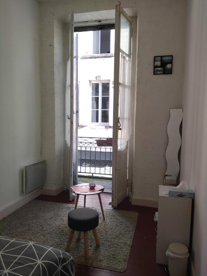Azur Apartment Bordeaux Exterior photo